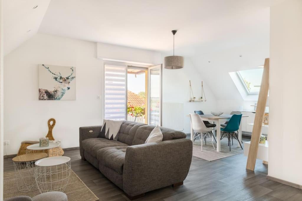 Appartement Climatise 70 M2, Proximite De Colmar Sainte-Croix-en-Plaine Exterior photo